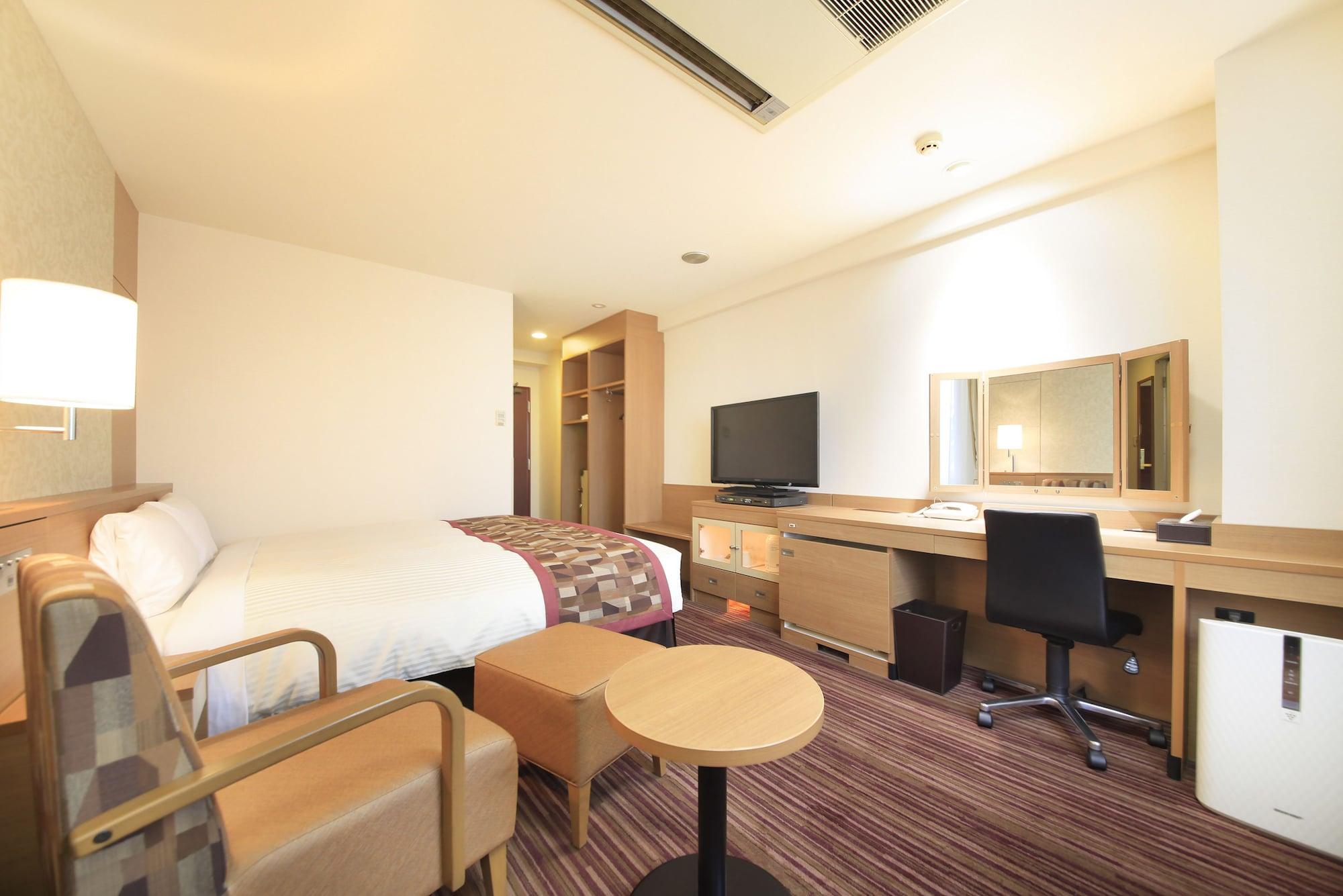 Vessel Inn Fukuyama Station Esterno foto
