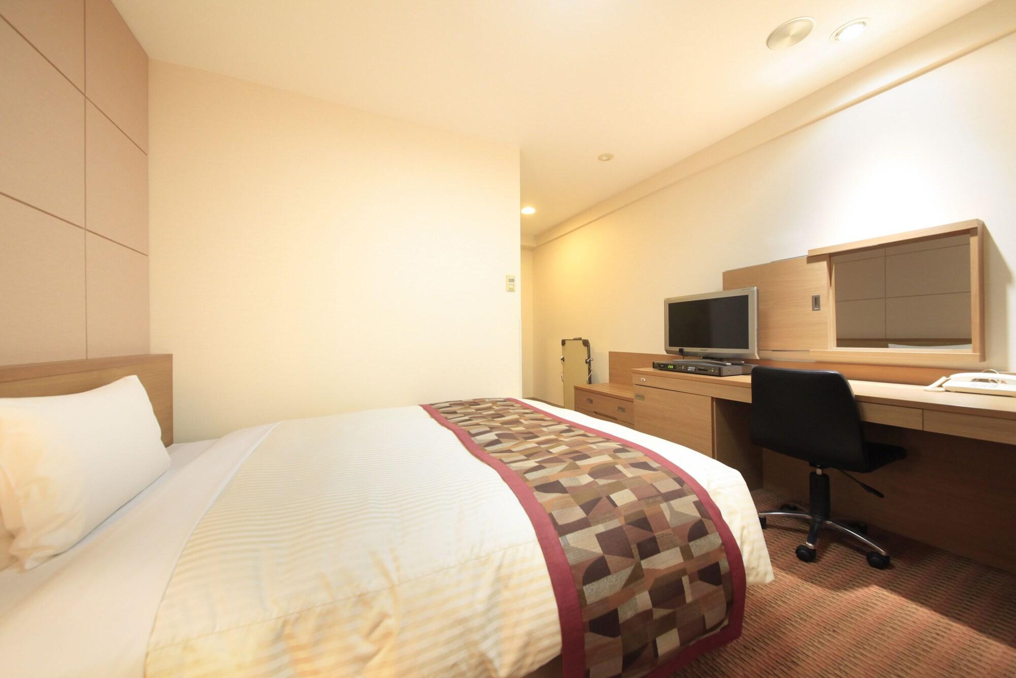 Vessel Inn Fukuyama Station Esterno foto