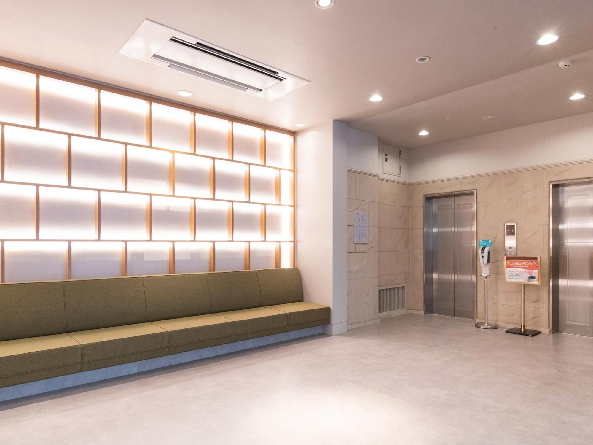 Vessel Inn Fukuyama Station Esterno foto