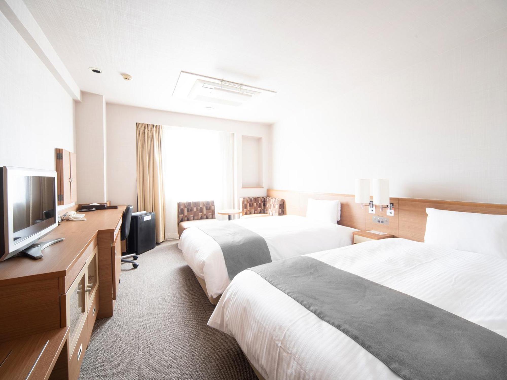 Vessel Inn Fukuyama Station Esterno foto